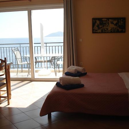 Mema'S Apartment Agia Efimia Exteriér fotografie